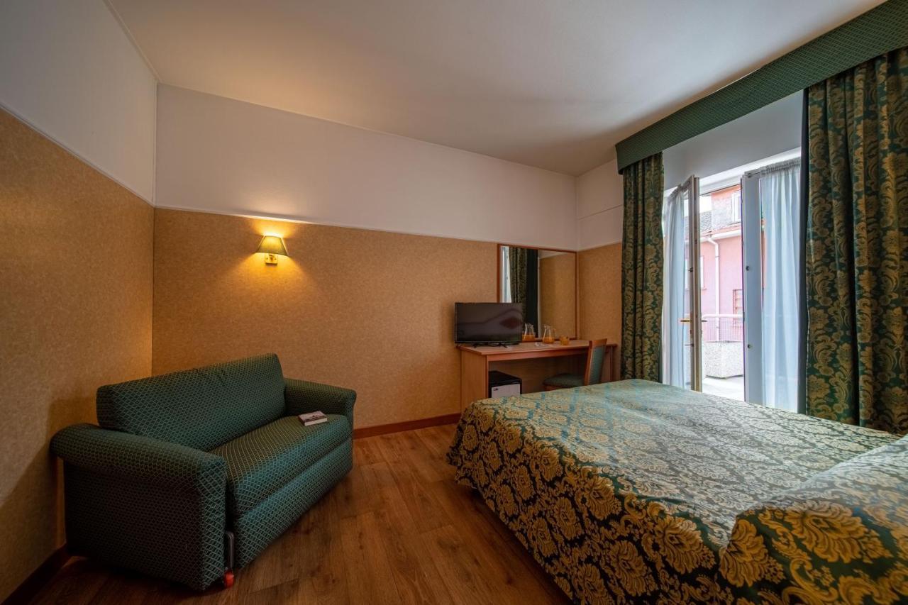 ויצ'נצה Hotel Mary מראה חיצוני תמונה