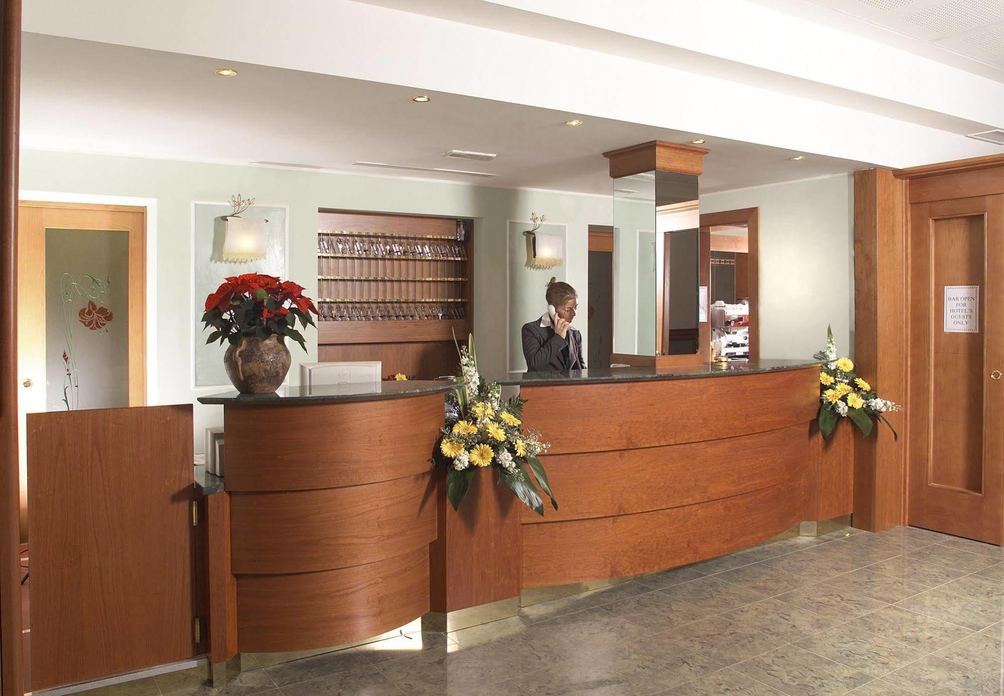 ויצ'נצה Hotel Mary מראה פנימי תמונה